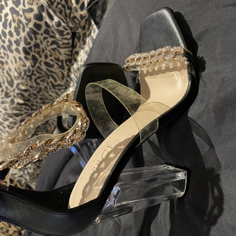 Elegant Black and Gold Women's Heels